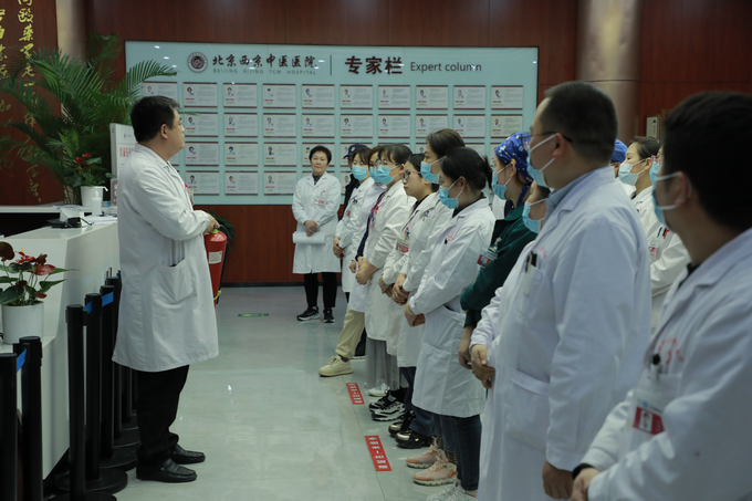 西京动态丨爱游戏网站手机网页版 - 首页,召开全院工作会议(图7)